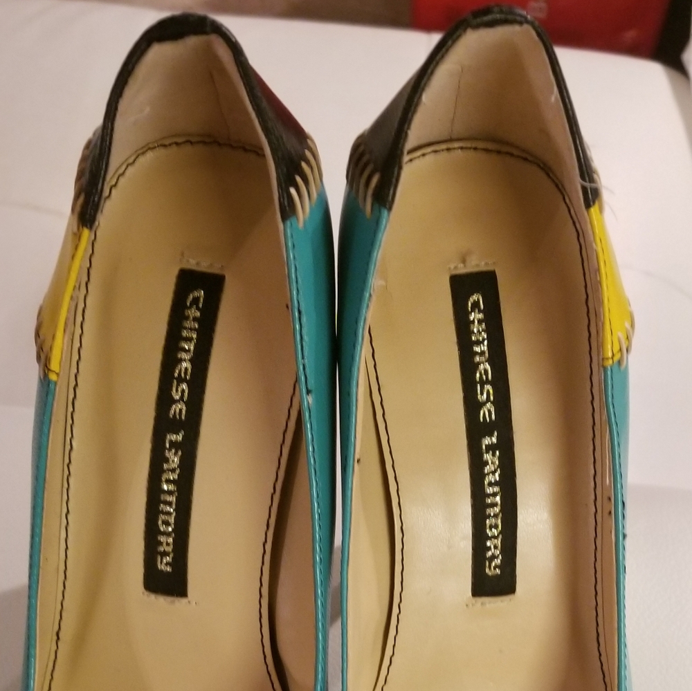 Chinese Laundry Patchwork Pump Sz 7 - image 2